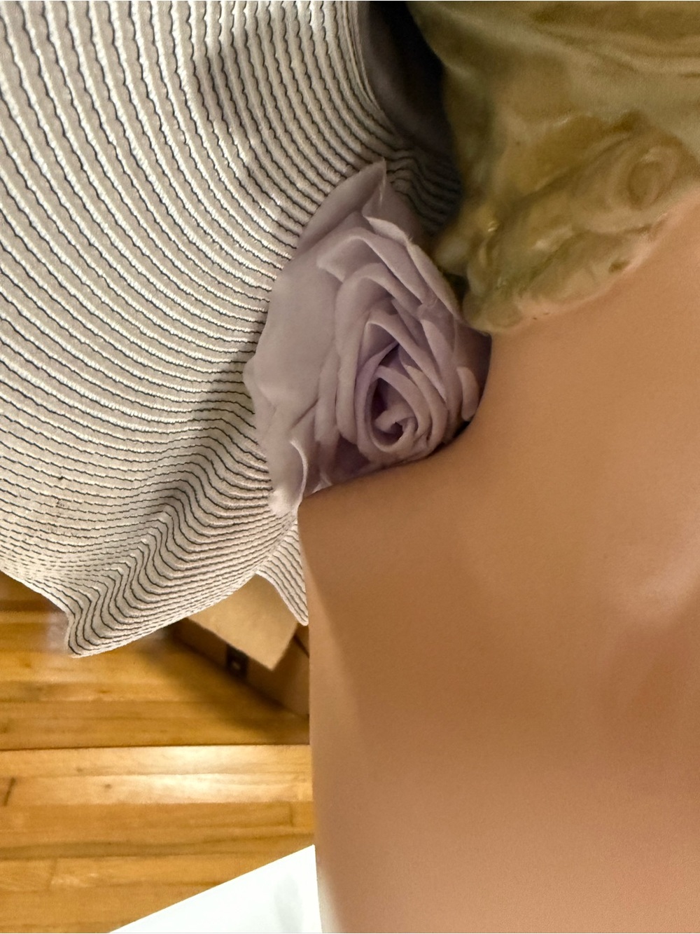Vintage Eric Javits Wide-Brim Straw Sun Hat Lavender Rose Accent 18” - Picture 8 of 11